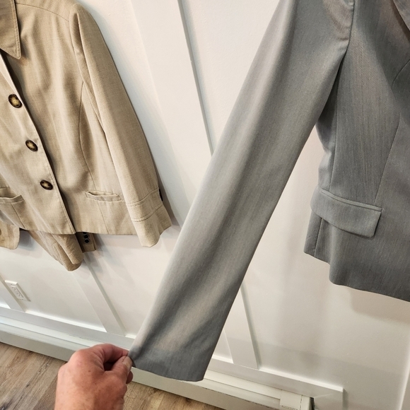 BENETTON Stile 3 Button Notched Collar Women's Blazer - Size Euro 40 US 10-12 - Picture 4 of 13